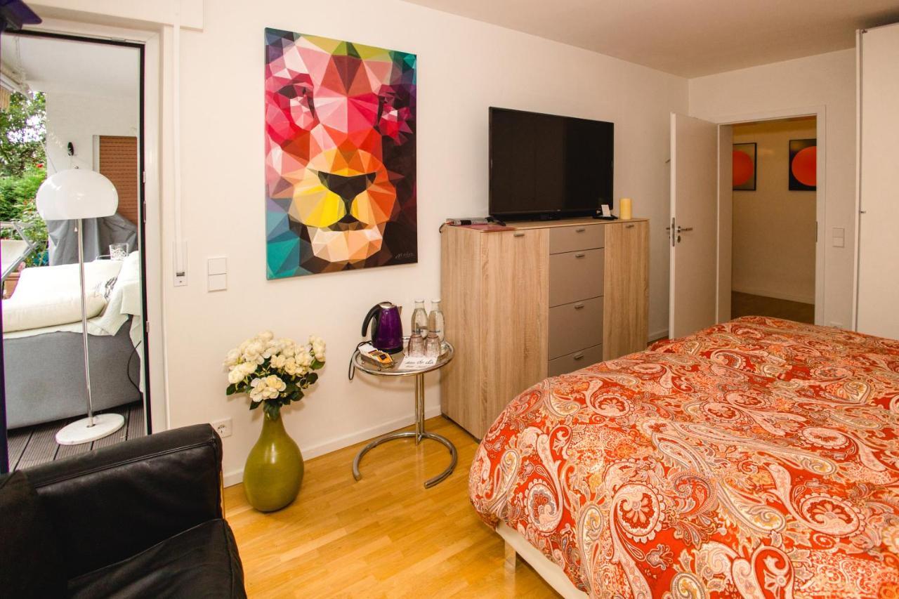 Modernes Und Gemuetliches Designerzimmer Karlsbad Ngoại thất bức ảnh